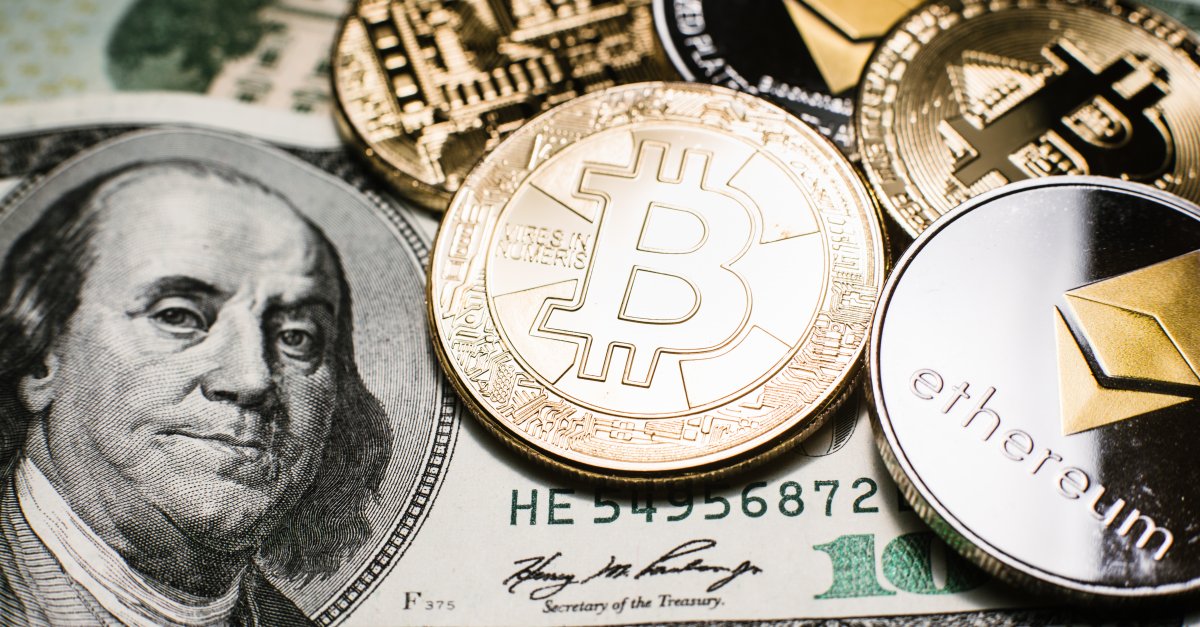Ar trebui să investesc în bitcoin ethereum sau bitcoin?