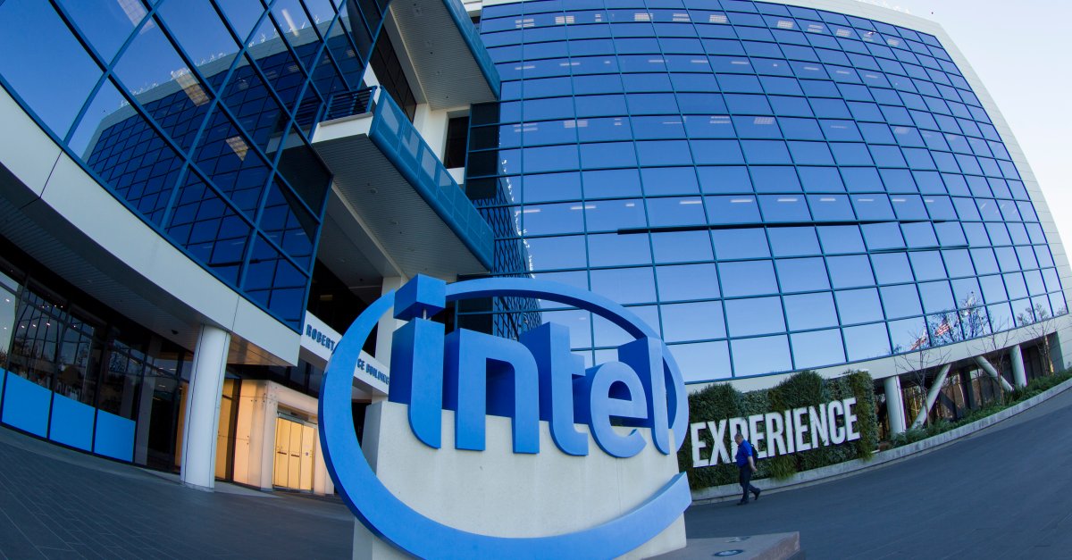 Intel stock forecast for 2021 2025 should investors buy INTC shares