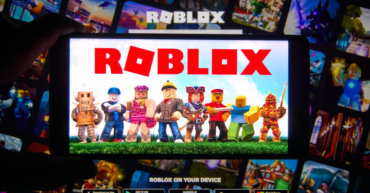 Roblox gaming community and developer's tool misses earnings, revenue  estimates, closes lower