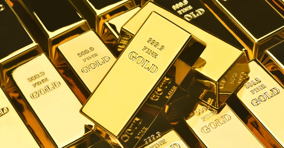 Gold price hits all-time high as traders bet on interest rate cuts