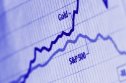 S&P 500 vs gold a chart showing two lines on a stock chart of the S&P 500 and gold