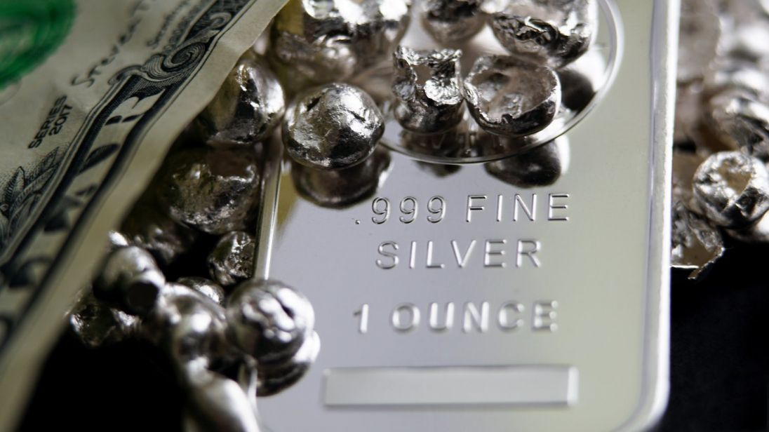 Will silver prices go up in 2021? What should you expect and when