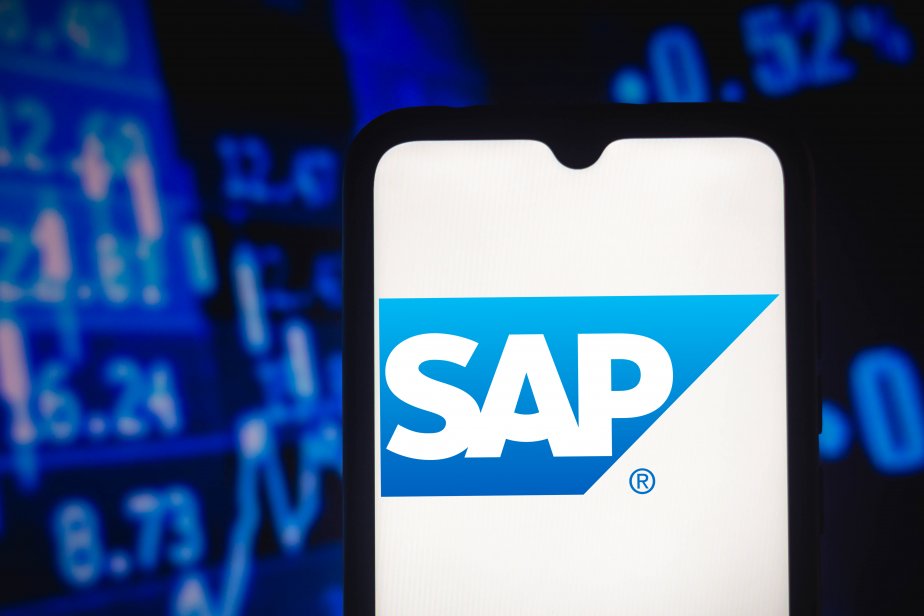 SAP stock forecast Banking on accelerating cloud growth