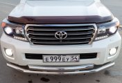 Nifty 50 Front of view of a Toyota Urban Cruiser