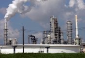 A file photo shows the Valero St. Charles oil refinery in Norco, Louisiana, August 15, 2008. A file photo shows the Valero St. Charles oil refinery in Norco, Louisiana, August 15, 2008.