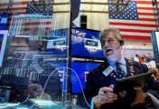 Traders working on the floor of the New York Stock Exchange (NYSE) in New York City, U.S., June 30, 2022. Traders working on the floor of the New York Stock Exchange (NYSE) in New York City, U.S., June 30, 2022.