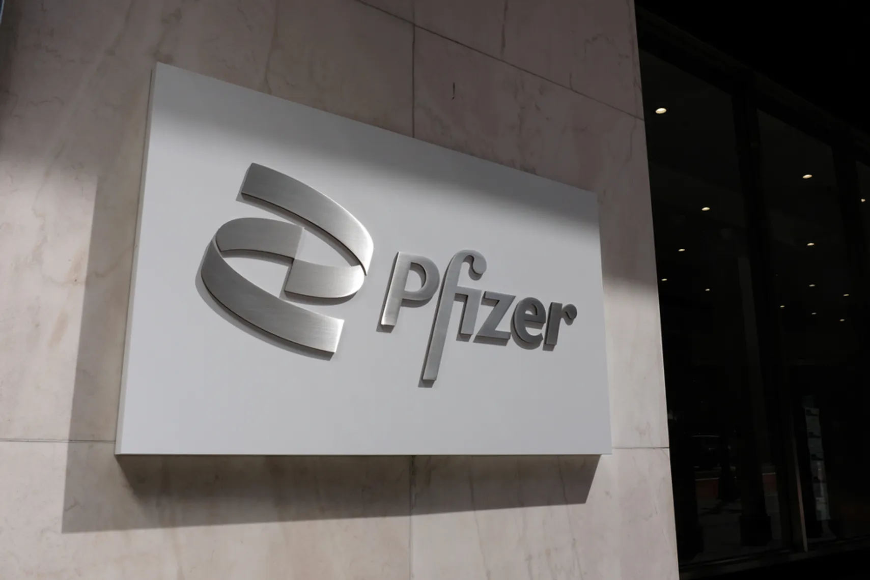 Pfizer stock forecast