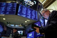 Traders work on the floor of the New York Stock Exchange (NYSE) in New York City, U.S., March 29, 2023. Traders work on the floor of the New York Stock Exchange (NYSE) in New York City, U.S., March 29, 2023.
