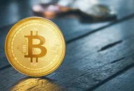 Prognoza ceny Bitcoina | Odpływy z ETF i napięcia USA–Iran