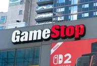 GameStop-Ladenschild an einer Gebäudefassade