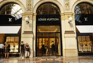 Louis Vuitton Einzelhandelsgeschäft, das die LVMH-Luxusgruppe repräsentiert.