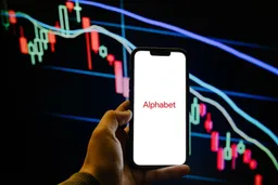 Alphabet share price: cloud growth and tech rally