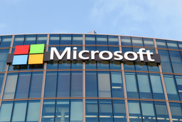 Previsioni azioni Microsoft: capex AI da $106,9 mld e guidance Azure