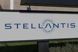 Azioni Stellantis: FaSTLAne 2030, utili Q1