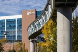 Intel, il futuro tra miopia strategica e ritardi nell'AI