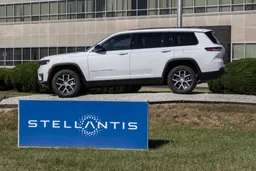 Stellantis, il grande reset: valutazioni depresse e nuova strategia rimettono al centro il dibattito sul 2026