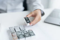 Previsioni prezzo argento: le restrizioni all'export cinesi stringono l'offerta