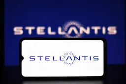 Stellantis stock forecast: H2 charges, dividend suspension