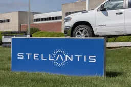 Stellantis stock forecast: FaSTLAne 2030 plan