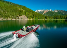 Pure Watercraft electric boat takes a trip across a lake