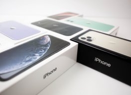 Apple iPhone smartphone boxes Apple iPhone smartphone boxes