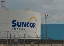 Logo of the Suncor Energy at the Suncor Edmonton Refinery in Sherwood Park