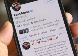 A tweet from Elon Musk