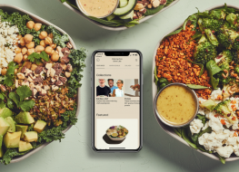 Sweetgreen salad and smartphone app