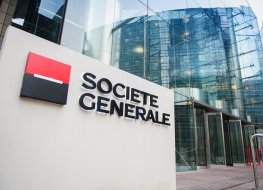 Société Générale headquarters Société Générale logo in front of office building