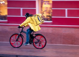 Yandex food delivery courier in Moscow