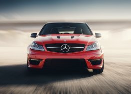 Sales of luxury brand Mercedes-Benz lead Daimler higher