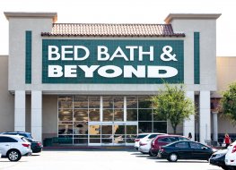 ed Bath and Beyond store exterior.