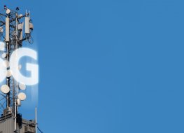 Cell tower with 5G written on it