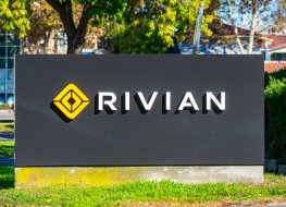 Чистый убыток Rivian во втором квартале года составил $1,71 млрд