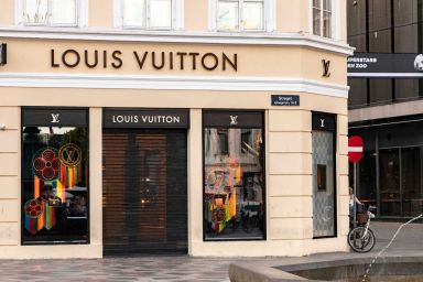 Louis Vuitton store at old town center