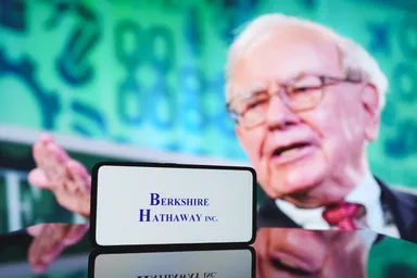Warren Buffett cash position