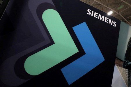 A file photo of the logo of German multinational conglomerate corporation Siemens AG displayed at the Collision conference in Toronto, Ontario, Canada June 23, 2022. 