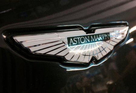 Aston Martin car front logo