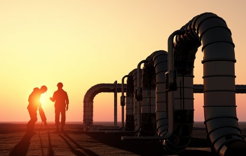 Photo of gas supply with two men