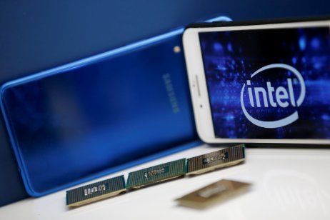 intel chips in phone 