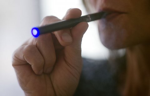 A image of the IMB Blu e-cigarette