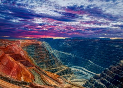 Top to bottom view of Kalgorlie 'super pit' gold mine in Western Australia