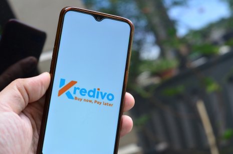 Kredivo app on a mobile