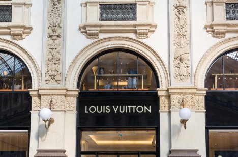 Industry News - Luxury Giant LVMH Reports Record Revenues in 2021