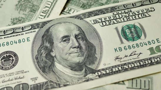 100 Dollar bill and Benjamin Franklin portrait