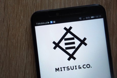 Mitsui Logo on a smartphone screen