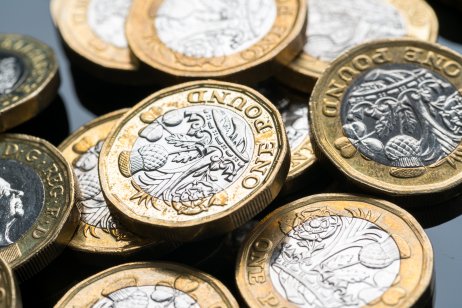 Image of new British one pound coins