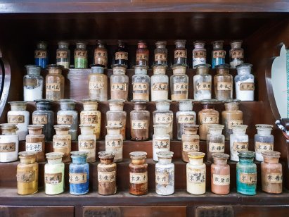 Display of traditional Chinese medicine in jars