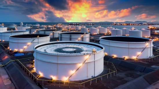 Crude oil storage tanks in a refinery complex