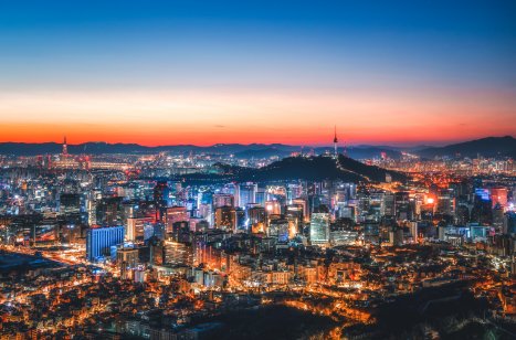 Seoul. A view of downtown Seoul during the winter sunrise.